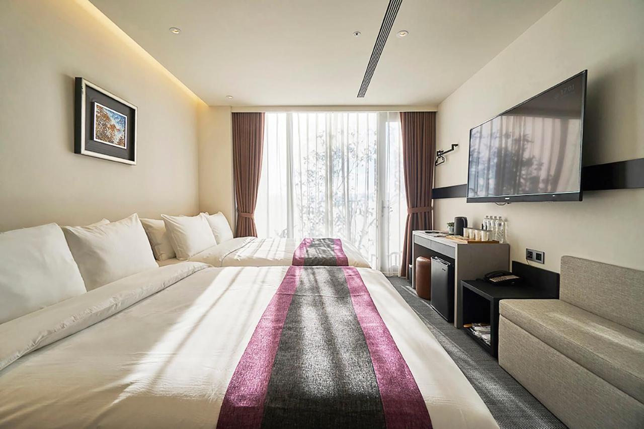 Royal Roi Hotel Taichung Eksteriør bilde