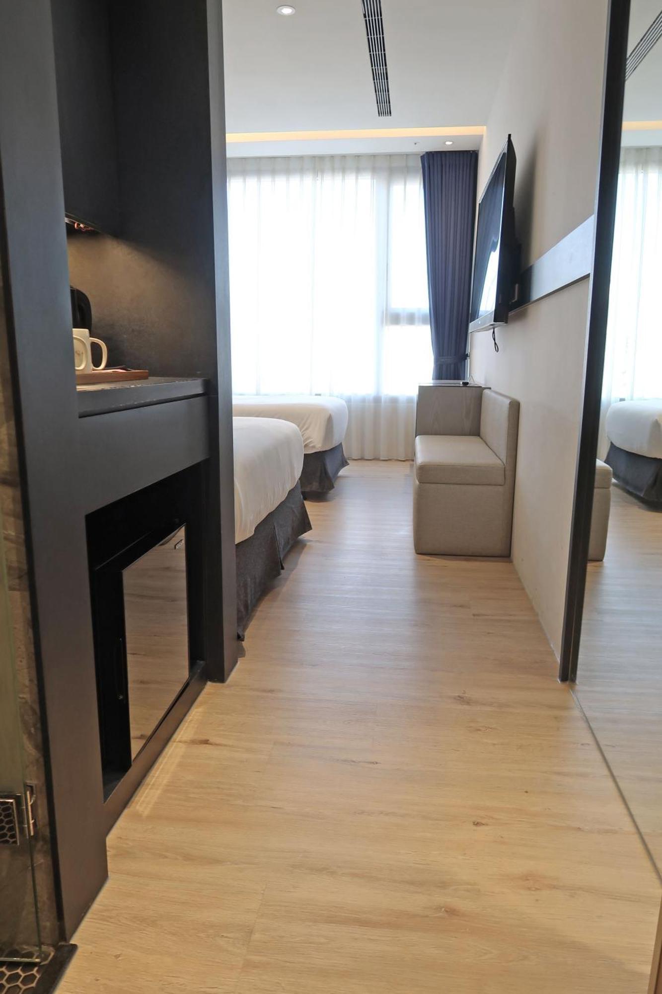 Royal Roi Hotel Taichung Eksteriør bilde