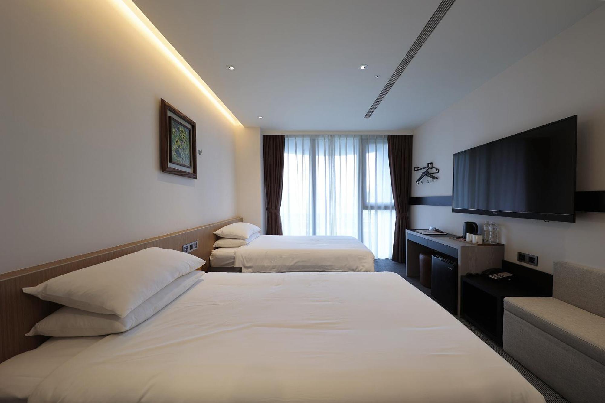 Royal Roi Hotel Taichung Eksteriør bilde